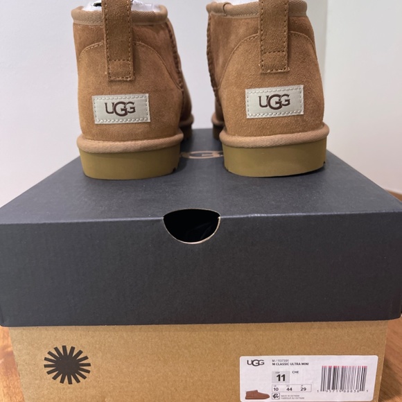 UGG Other - UGG M Classic  Ultra Mini Size 11 Chestnut